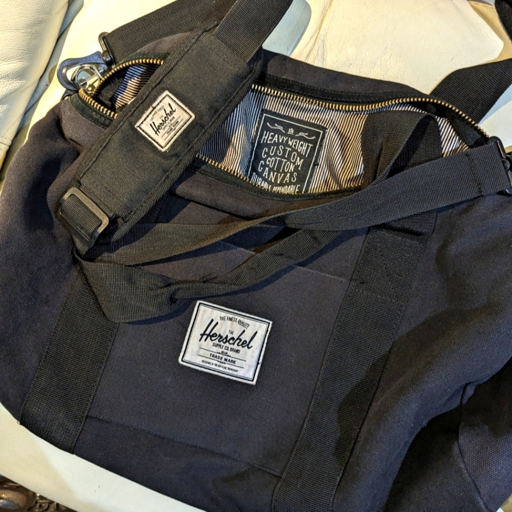 Herschel Canvas Duffle Bag 25L